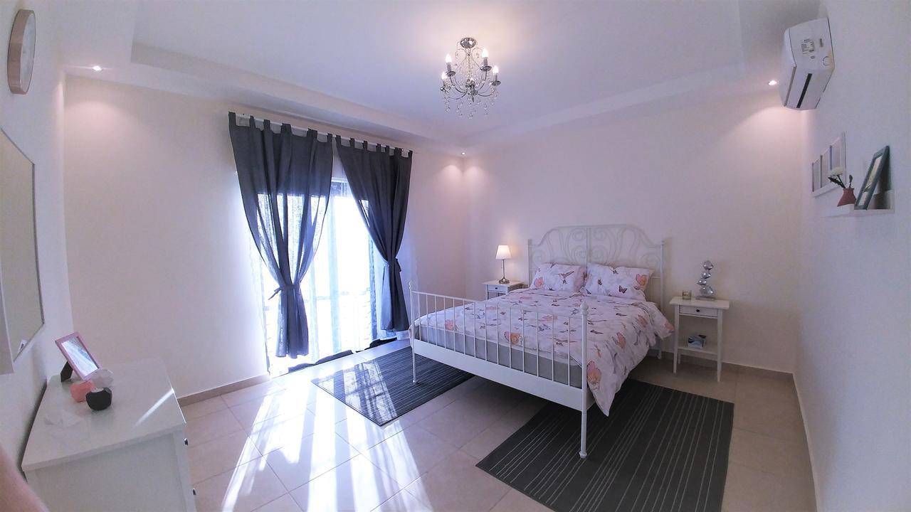Apartment Double Key By Hr