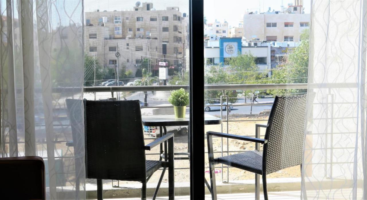 Double Key By Hr Apartment Amman