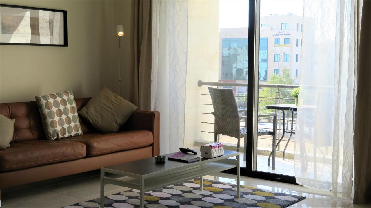 Double Key By Hr Apartment